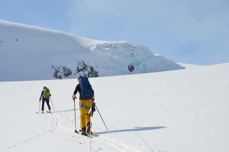 Ski de randonnée au Groenland sur l'Aztec Lady Ski de randonnée au Groenland sur l'Aztec Lady
