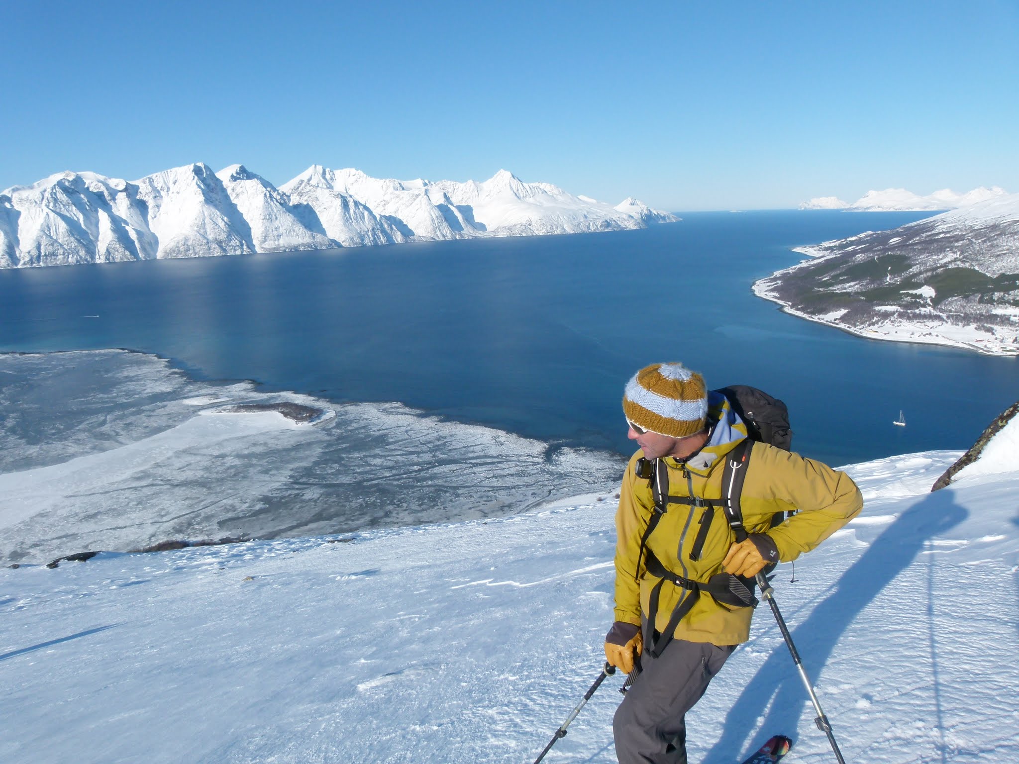 Ski de rando et voilier en Norvège, les Alpes de Lyngen